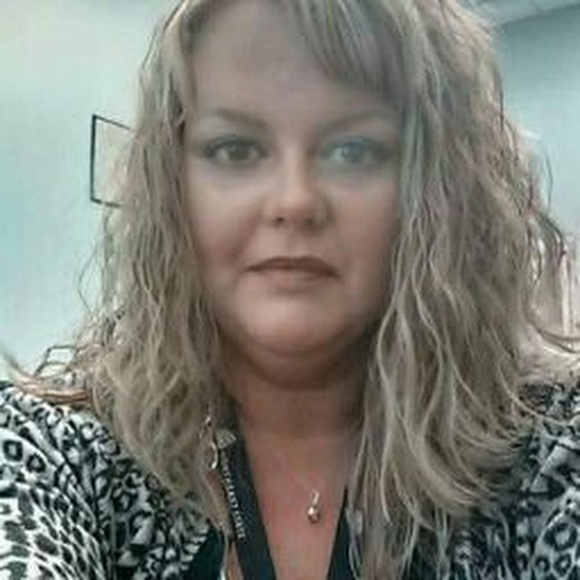 Meet your Posher, Helen - Picture 1 of 1